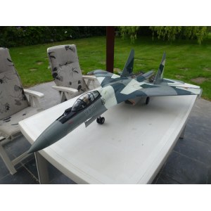 Модель самолета FreeWing Su-35 Flanker-E ARF (серый камуфляж)