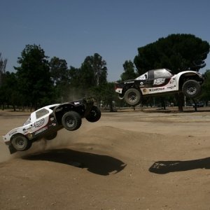 Трак 1/5 4x4 - LOSI 5IVE-T 4WD с системой стабилизации AVC