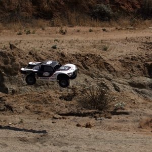 Трак 1/5 4x4 - LOSI 5IVE-T 4WD с системой стабилизации AVC